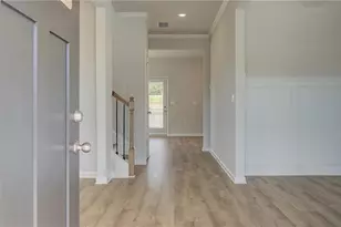 536 Redcrest Dr, Locust Grove, GA 30248 - Photo 2