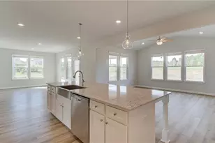536 Redcrest Dr, Locust Grove, GA 30248 - Photo 14