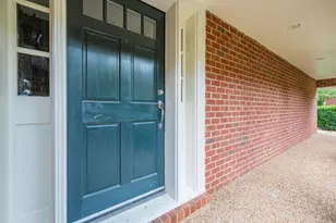 420 Jefferson Circle, Sandy Springs, GA 30328 - Photo 4