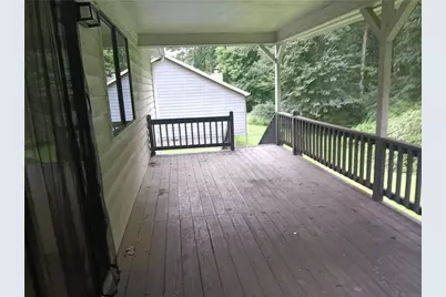 1063 Salisbury Trail, Riverdale, GA 30296 - Photo 2