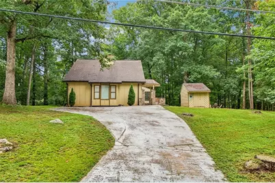 9080 Pine Tree Circle, Gainesville, GA 30506 - Photo 4