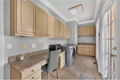 400 Windship Place, Sandy Springs, GA 30327 - Photo 24