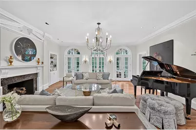 400 Windship Place, Sandy Springs, GA 30327 - Photo 4