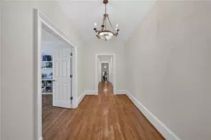 400 Windship Pl, Sandy Springs, GA 30327 - Photo 32