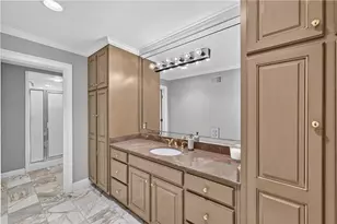 400 Windship Pl, Sandy Springs, GA 30327 - Photo 40