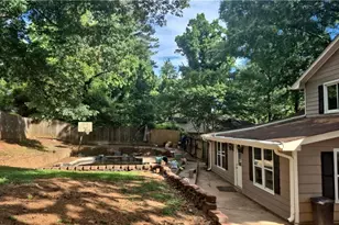 538 Cole Dr SW, Lilburn, GA 30047 - Photo 24