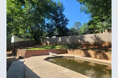 538 Cole Drive SW, Lilburn, GA 30047 - Photo 2