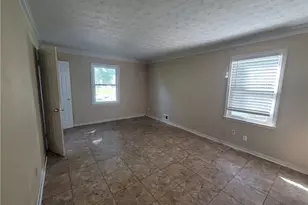 538 Cole Dr SW, Lilburn, GA 30047 - Photo 12