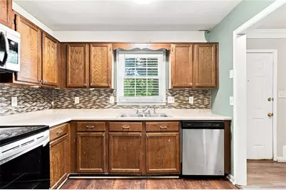 135 Sterling Court, Alpharetta, GA 30004 - Photo 10