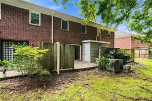 135 Sterling Ct, Alpharetta, GA 30004 - Photo 28