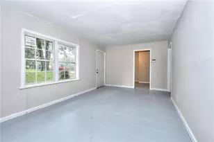 1080 Valley View Rd SE, Atlanta, GA 30315 - Photo 12