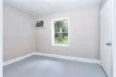 1080 Valley View Road SE, Atlanta, GA 30315 - Photo 6