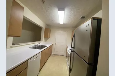 8204 Par Four Way, Lithonia, GA 30038 - Photo 4