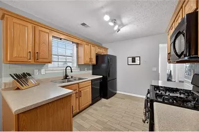 9899 Vista Circle, Union City, GA 30291 - Photo 16