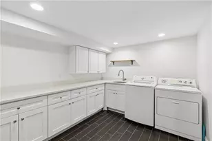 4091 Peachtree Dunwoody Rd NE, Atlanta, GA 30342 - Photo 38