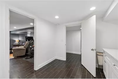 4091 Peachtree Dunwoody Road NE, Atlanta, GA 30342 - Photo 38