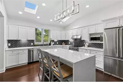 4091 Peachtree Dunwoody Road NE, Atlanta, GA 30342 - Photo 12