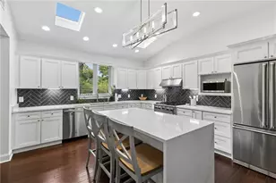4091 Peachtree Dunwoody Rd NE, Atlanta, GA 30342 - Photo 12