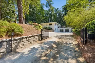 4091 Peachtree Dunwoody Rd NE, Atlanta, GA 30342 - Photo 56