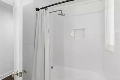 4091 Peachtree Dunwoody Road NE, Atlanta, GA 30342 - Photo 36