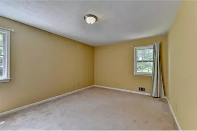 567 Planters Row SW, Lilburn, GA 30047 - Photo 34