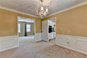 567 Planters Row SW, Lilburn, GA 30047 - Photo 16