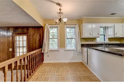 567 Planters Row SW, Lilburn, GA 30047 - Photo 24