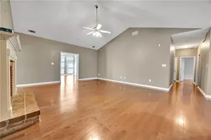 1511 Christian Cir SE, Conyers, GA 30013 - Photo 8