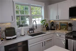 4685 Beacon Ridge Ln, Flowery Branch, GA 30542 - Photo 6