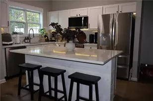 4685 Beacon Ridge Ln, Flowery Branch, GA 30542 - Photo 8