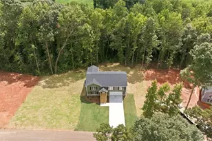 284 Stonington Dr, Mount Airy, GA 30563 - Photo 4