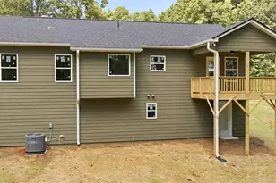 284 Stonington Dr, Mount Airy, GA 30563 - Photo 2