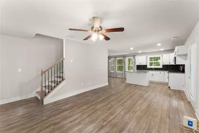 347 Shalloway Drive NE, Kennesaw, GA 30144 - Photo 8