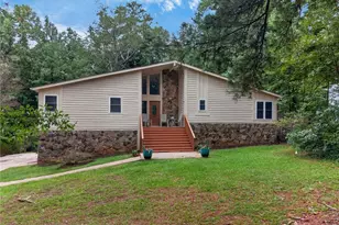 6715 Live Oak Ln, Douglasville, GA 30135 - Photo 4