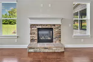 910 Southfork Dr, Loganville, GA 30052 - Photo 14