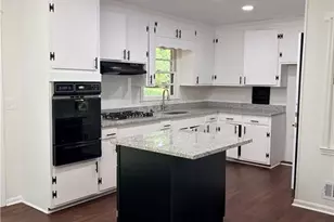 315 Dallas Dr, Thomaston, GA 30286 - Photo 2