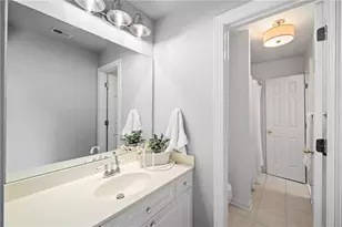 710 Lake Medlock Dr, Johns Creek, GA 30022 - Photo 38