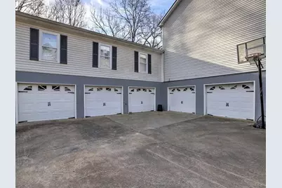 3932 Shoemaker Court, Marietta, GA 30062 - Photo 2
