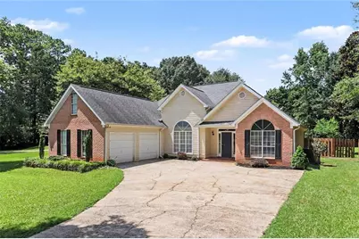 52 Mosswood Court, Newnan, GA 30265 - Photo 1