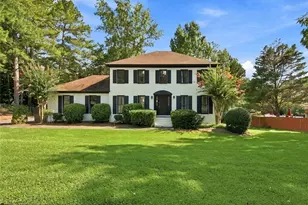 1494 Oak Springs Dr, Marietta, GA 30066 - Photo 2