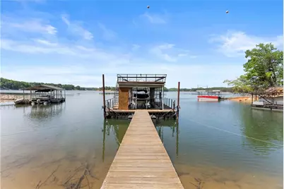 103 Mandalay Road, Gainesville, GA 30501 - Photo 2