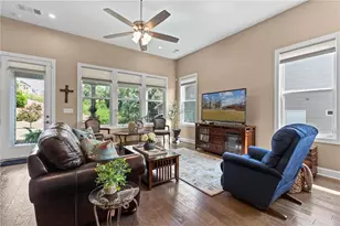 215 Silver Ct, Hoschton, GA 30548 - Photo 2