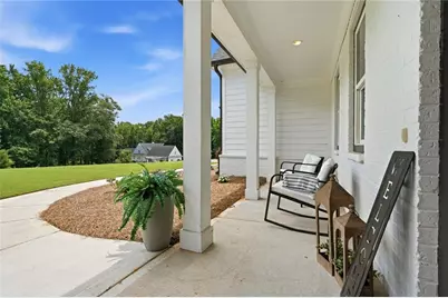 2049 Chestnut Oak Trail, Commerce, GA 30530 - Photo 4