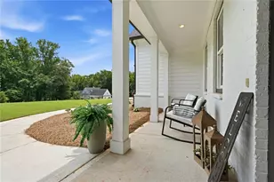 2049 Chestnut Oak Trl, Commerce, GA 30530 - Photo 4