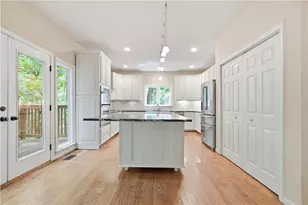 110 Bitternut Cir, Roswell, GA 30076 - Photo 12