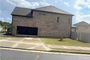 3107 Oxford Mill Ln, Buford, GA 30519 - Photo 2