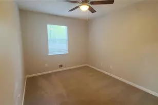 141 Hemlock Cir, Lawrenceville, GA 30046 - Photo 14