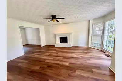 926 W Mill Trace NW, Kennesaw, GA 30152 - Photo 6