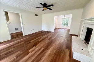 926 W Mill Trce NW, Kennesaw, GA 30152 - Photo 12
