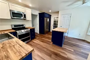 926 W Mill Trce NW, Kennesaw, GA 30152 - Photo 16